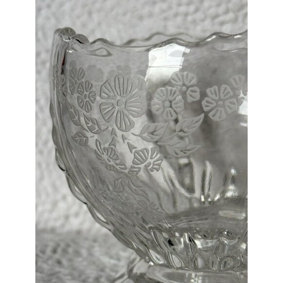 New Martinsville Glass Creamer Sugar Bowl Set Etched Flower Basket Wing Handles - Picture 10 of 13